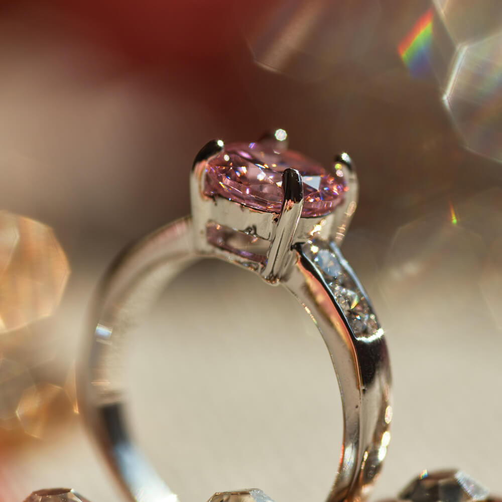 cincin emas bonda